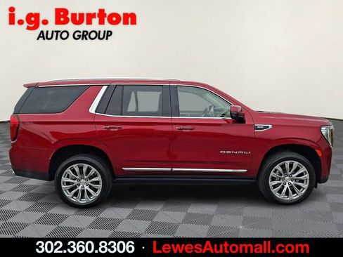 Used 2024 GMC Yukon Denali w/ Denali Reserve Package image 7