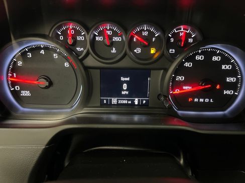 Used 2020 Chevrolet Silverado 1500 Custom Trail Boss w/ Custom Convenience Package AWD/4WD image 17