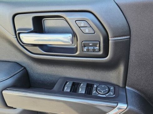 Used 2021 GMC Sierra 1500 AT4 w/ AT4 Premium Package image 32