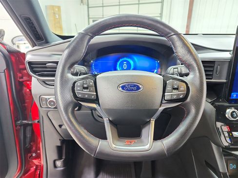 Used 2023 Ford Explorer ST w/ Equipment Group 401A image 24