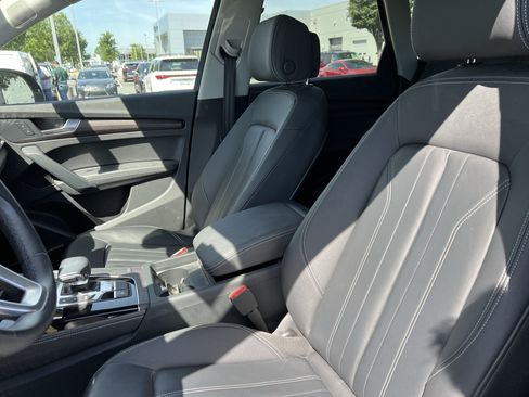 Used 2023 Audi Q5 2.0T Premium Plus w/ Premium Plus Package AWD/4WD image 16