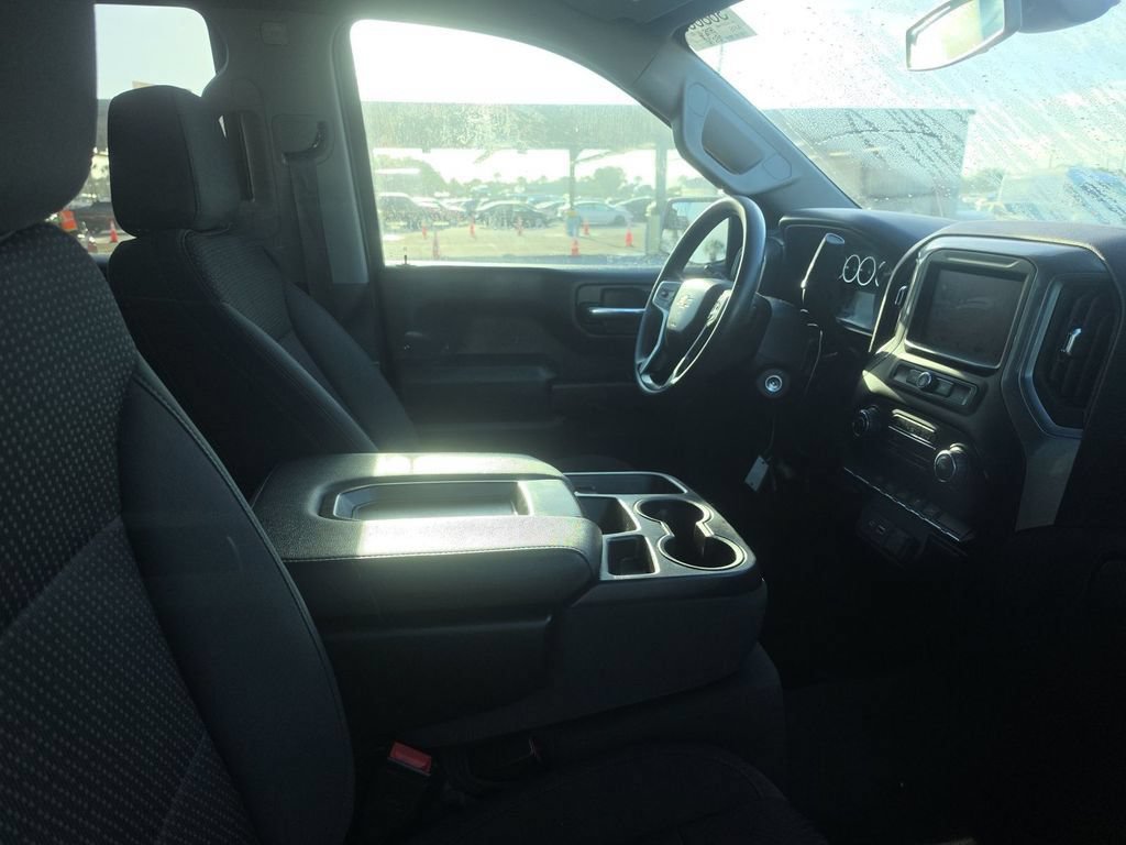 Used 2022 Chevrolet Silverado 1500 Custom w/ Safety Confidence Package RWD image 8