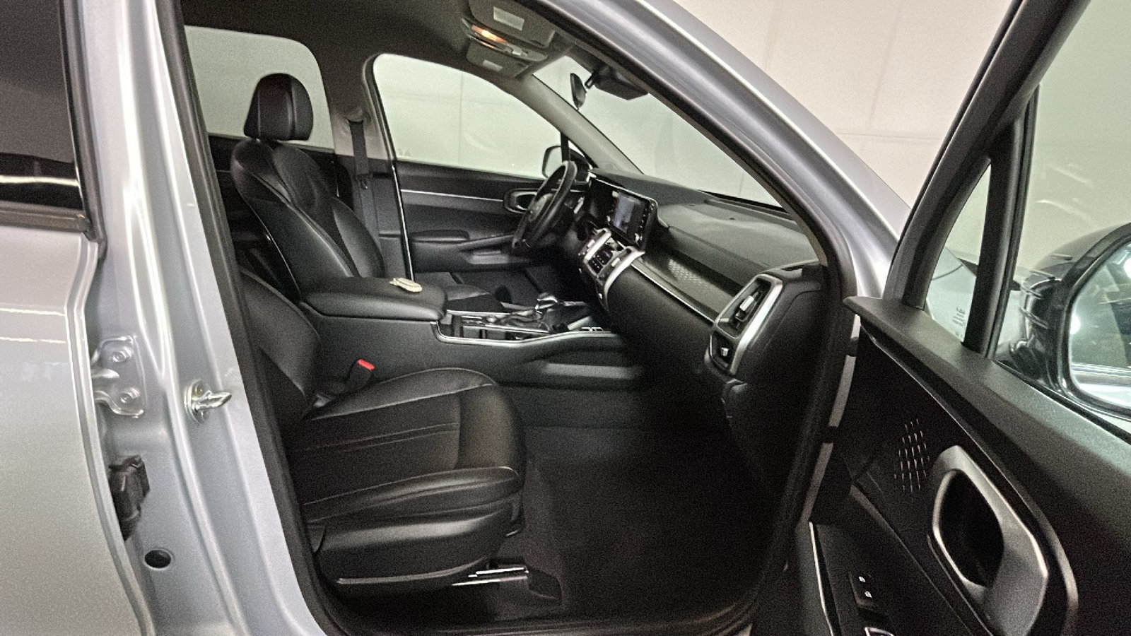 Used 2022 Kia Sorento S FWD image 36