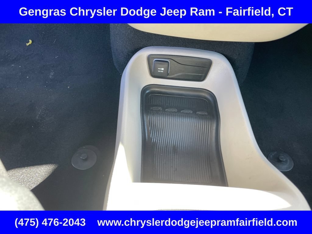 Certified 2023 Chrysler Voyager LX FWD image 57