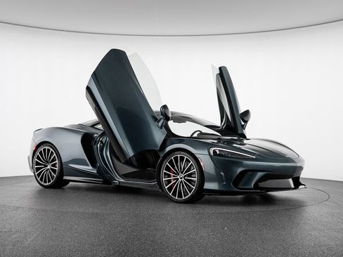 Used 2023 McLaren GT RWD image 50