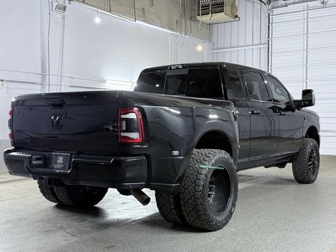 Used 2023 RAM 3500 Laramie w/ Night Edition image 11