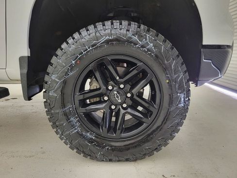 Used 2024 Chevrolet Silverado 1500 LT Trail Boss w/ Protection Package image 21