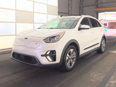 Used 2020 Kia Niro EX Premium FWD image 4