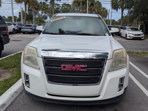 Used 2015 GMC Terrain SLT FWD image 2