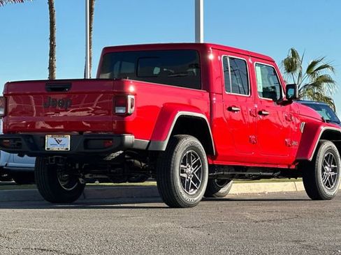 New 2026 Jeep Gladiator Sport image 7