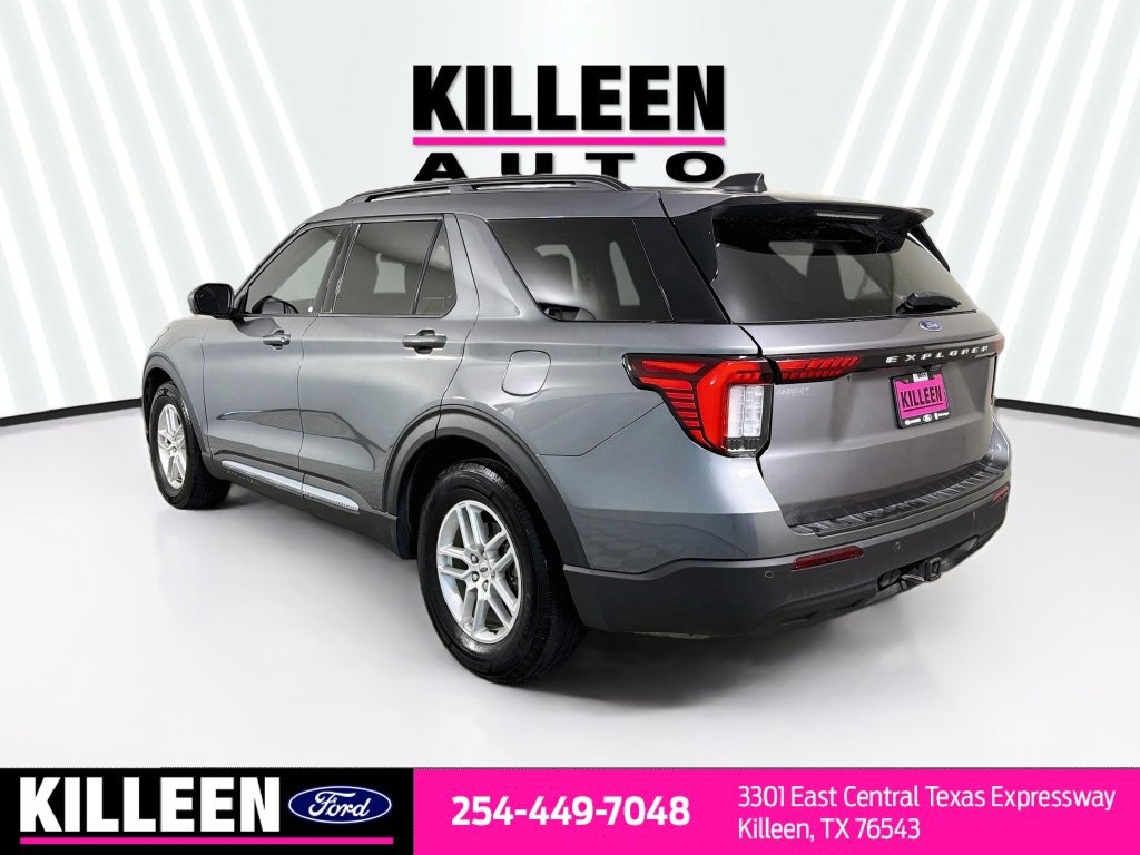 Used 2025 Ford Explorer Active RWD image 7