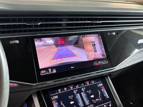 Used 2019 Audi Q8 Prestige w/ Luxury Package AWD/4WD image 25