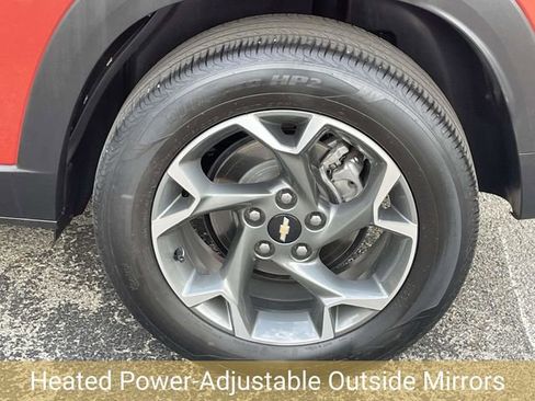 Certified 2024 Chevrolet Trax LT w/ Driver Confidence Package FWD image 14