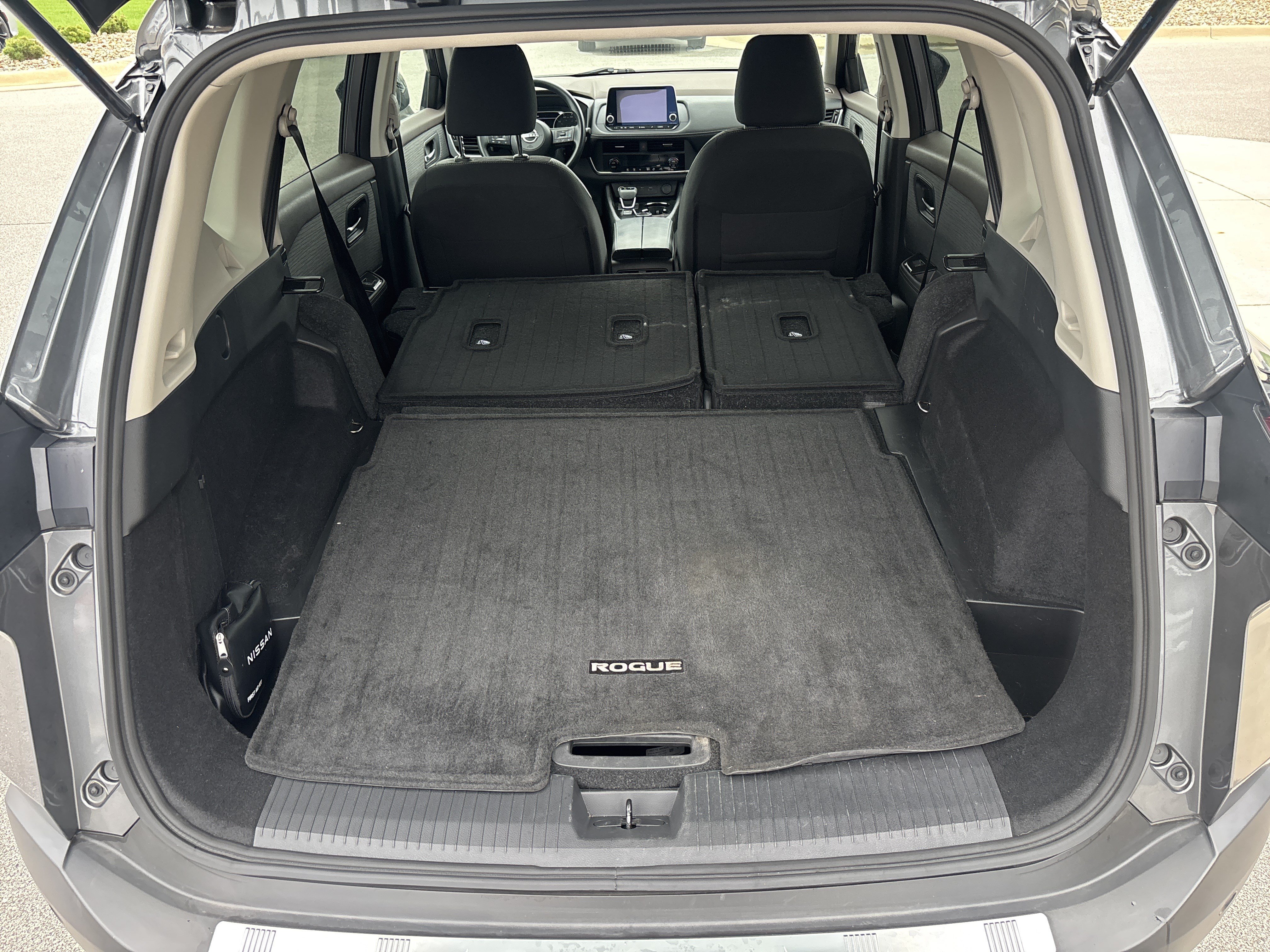 Used 2023 Nissan Rogue SV AWD/4WD image 29