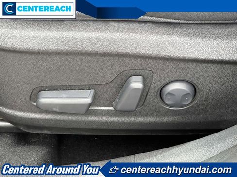 Used 2018 Hyundai Kona Limited AWD/4WD image 15