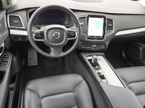 Used 2024 Volvo XC90 B5 Core w/ Protection Package Premier image 22