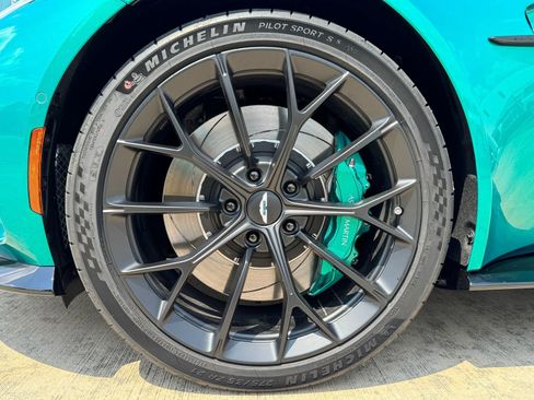 New 2026 Aston Martin V8 Vantage Coupe image 4