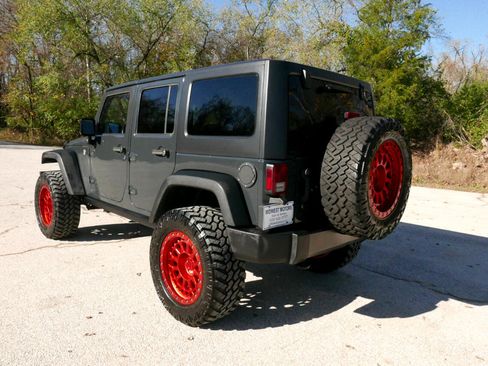 Used 2017 Jeep Wrangler Unlimited Sport image 8