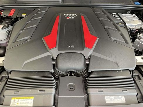 New 2026 Audi RS Q8 performance image 24