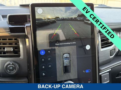 Certified 2025 Ford F150 Lightning Platinum image 30