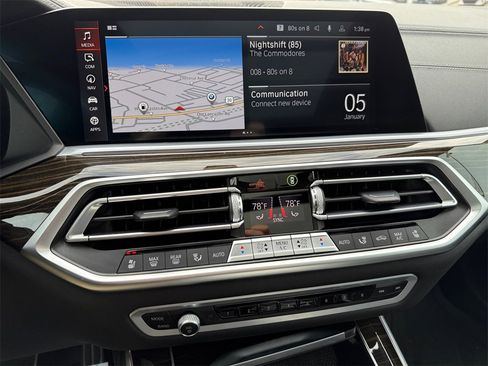 Used 2021 BMW X5 xDrive40i w/ M Sport Package image 20