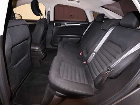 Used 2013 Ford Fusion SE FWD image 15