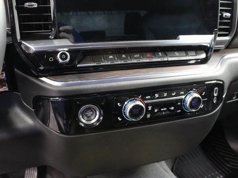 Used 2024 GMC Sierra 1500 SLT image 51