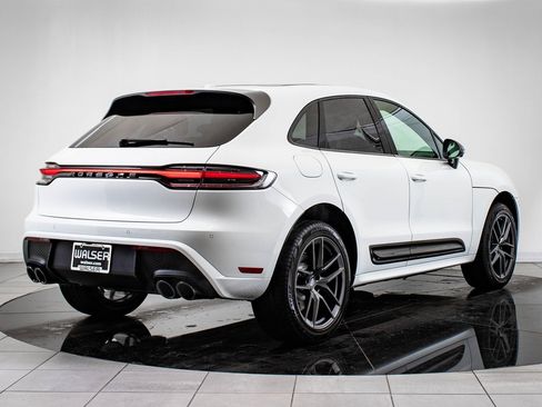 Certified 2025 Porsche Macan Turbo image 8