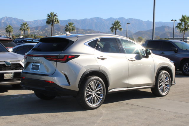 Certified 2025 Lexus NX 350h AWD w/ Accessory Package (2T) image 21