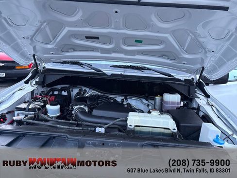 Used 2019 Nissan NV 2500 S image 28