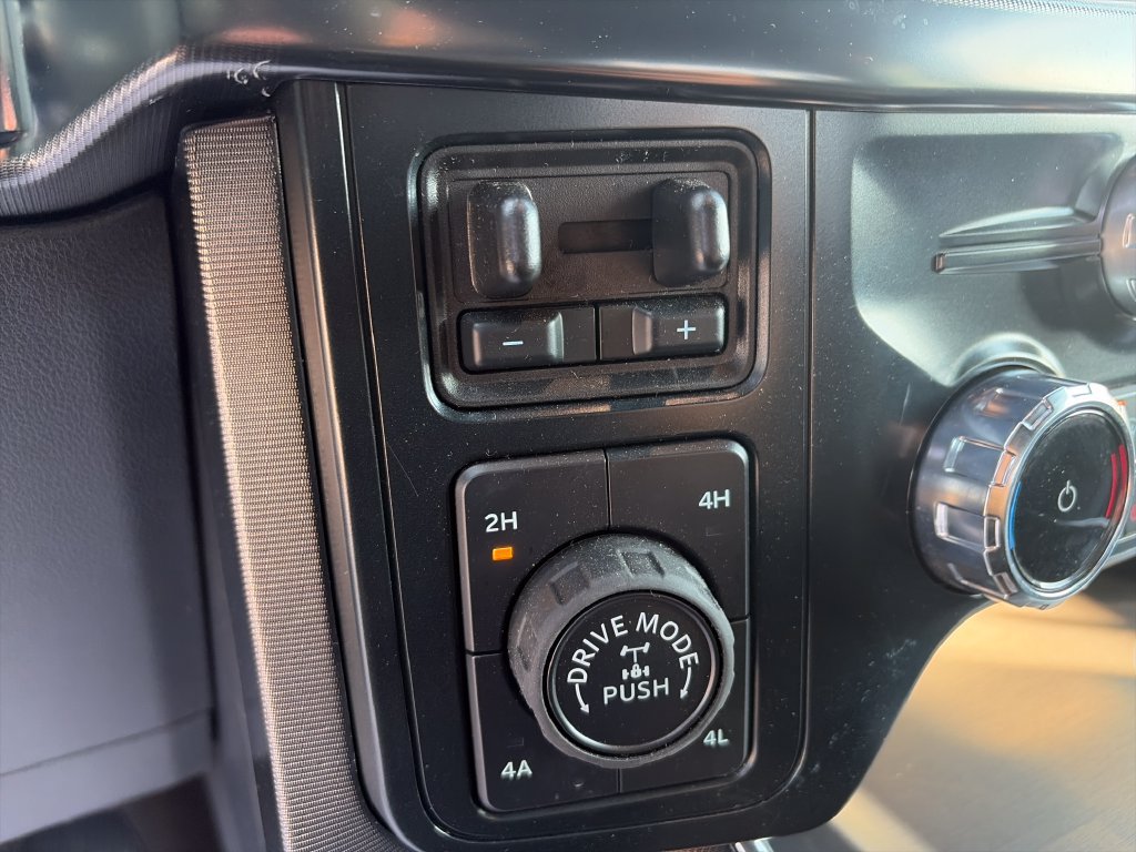 Used 2025 Ford F150 Platinum AWD/4WD image 30