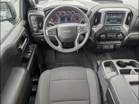 Used 2022 Chevrolet Silverado 1500 Custom Trail Boss w/ Safety Confidence Package image 12