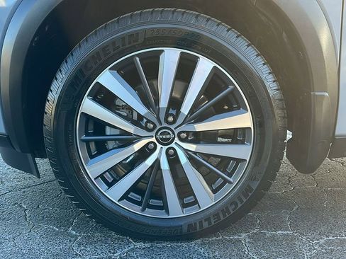 Used 2022 Nissan Pathfinder Platinum w/ Cargo Package image 14