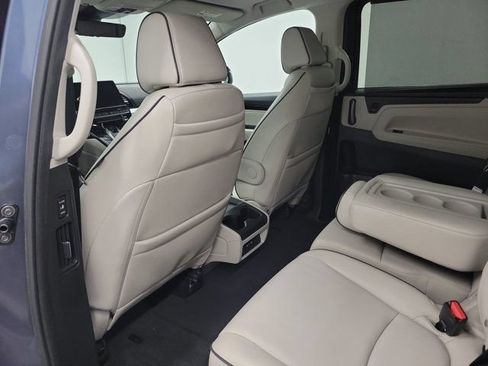 Certified 2025 Honda Odyssey Touring image 13
