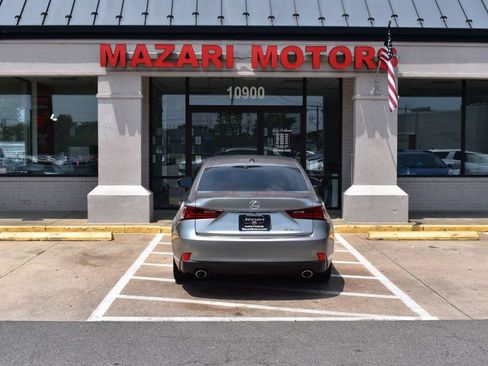 Used 2016 Lexus IS 200t RWD image 10