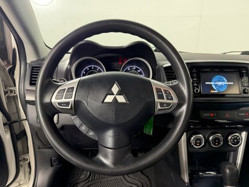 Used 2017 Mitsubishi Lancer LE image 14