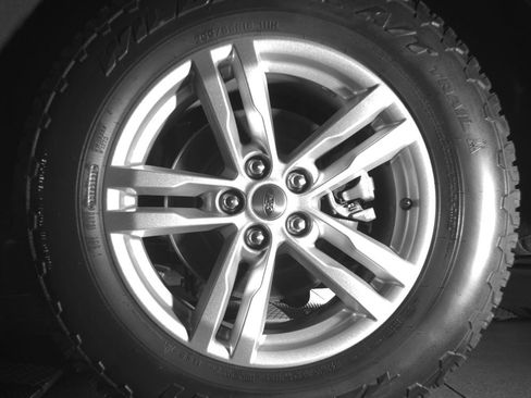 Used 2020 Ford Explorer XLT AWD/4WD image 11