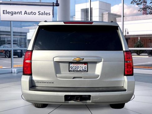 Used 2020 Chevrolet Suburban LT image 6