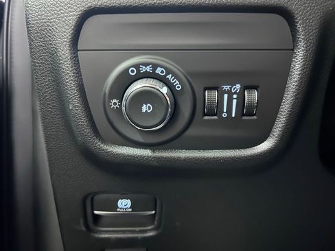 New 2026 Jeep Grand Cherokee L Limited AWD/4WD image 7