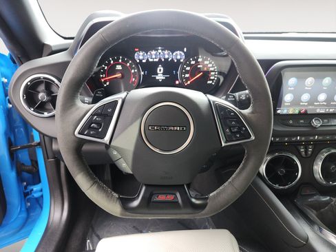 Used 2022 Chevrolet Camaro SS RWD image 12