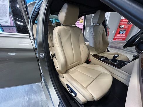 Used 2018 BMW 330i xDrive Sedan AWD/4WD image 4