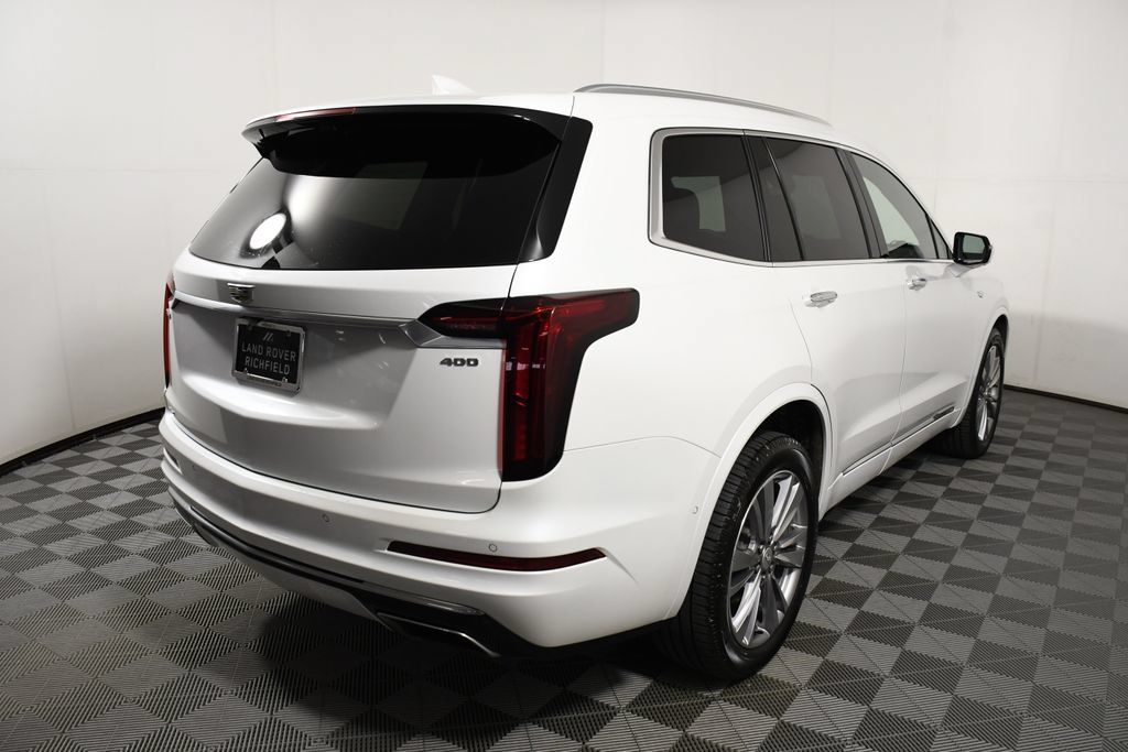 Used 2023 Cadillac XT6 Premium Luxury w/ Technology Package AWD/4WD image 6