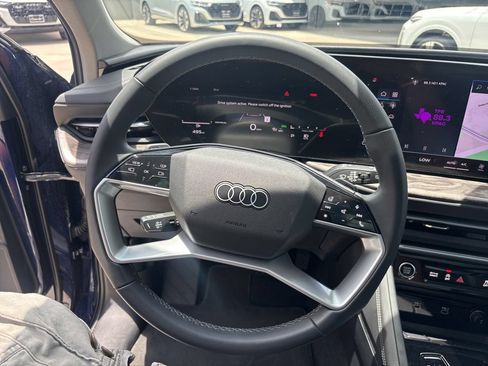 Certified 2025 Audi Q5 Premium w/ Premium Plus AWD/4WD image 18