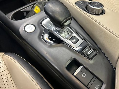 Used 2019 INFINITI QX50 Luxe image 19