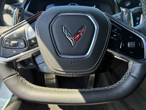 Used 2025 Chevrolet Corvette Stingray Coupe w/ Z51 Performance Package RWD image 22