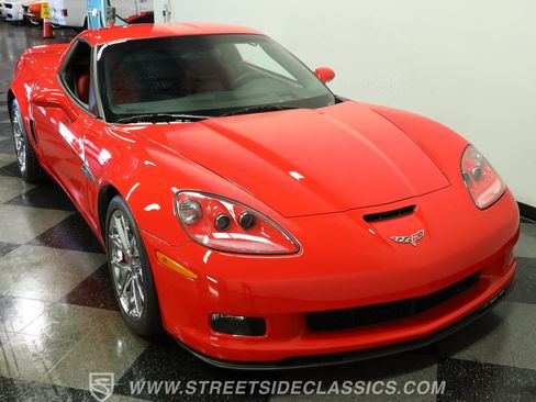 Used 2013 Chevrolet Corvette Grand Sport w/ 2LT Preferred Equipment Group RWD image 15