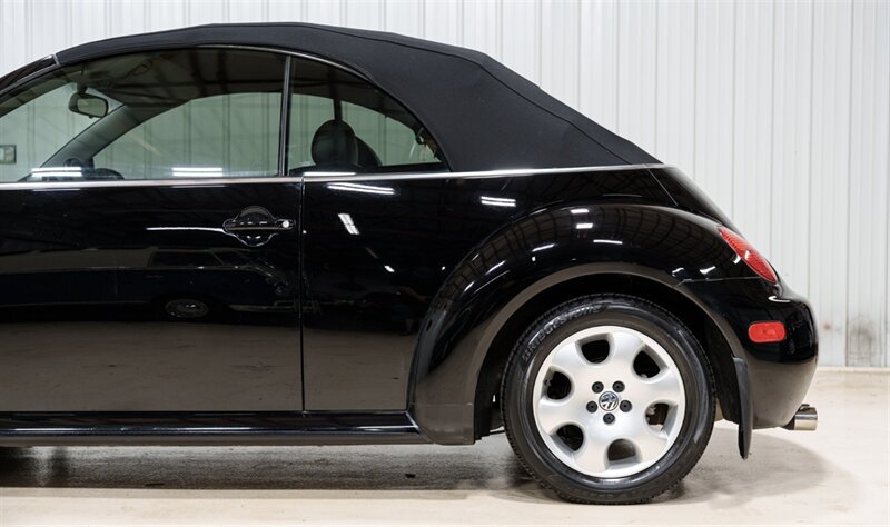 Used 2003 Volkswagen Beetle GLS FWD image 4