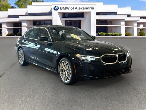 New 2026 BMW 330i xDrive Sedan w/ Premium Package AWD/4WD image 3