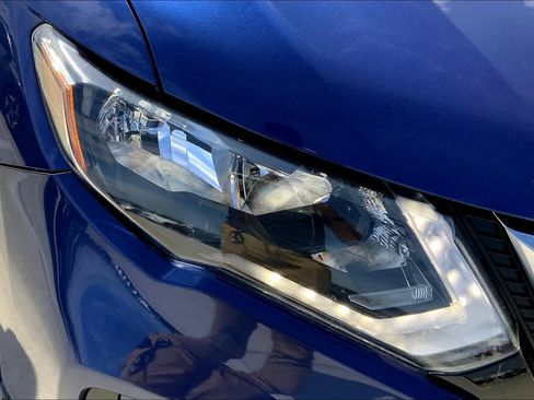 Used 2020 Nissan Rogue SL FWD image 28