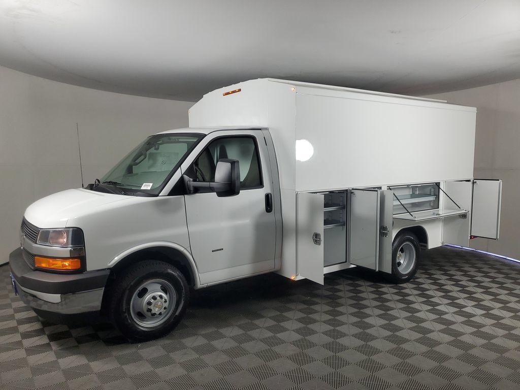 New 2026 Chevrolet Express 3500 w/ Power Convenience Package RWD image 8